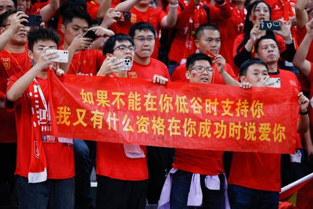 妻子谈迪巴拉：如果他回到阿根廷并加盟博卡，请大家对他好一点